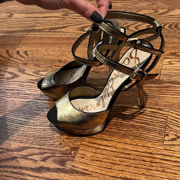 Sam Edelman Gold & Black Stiletto Strappy Heels - Picture 3 of 6